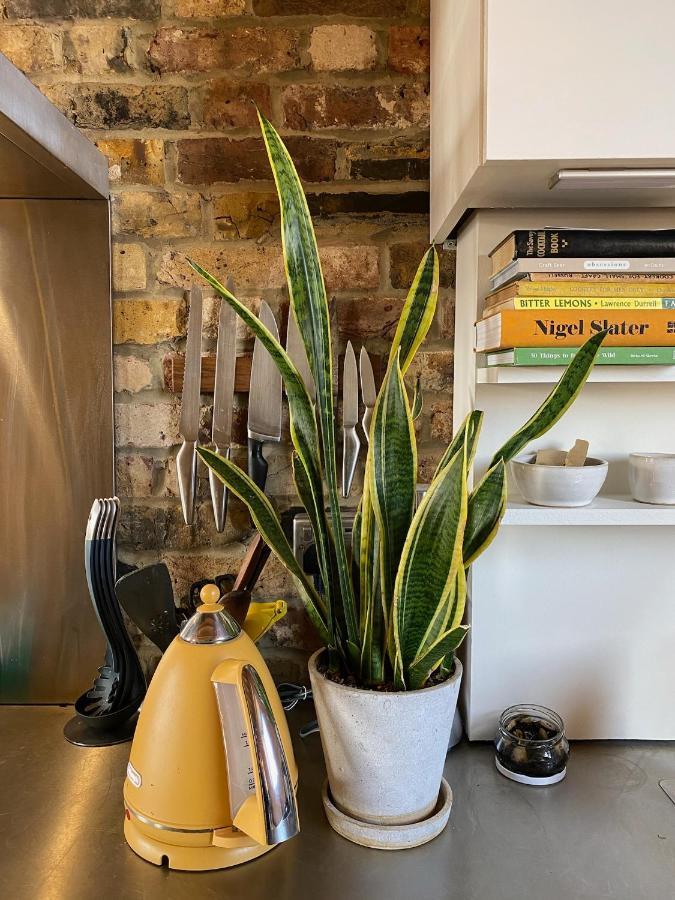 Bright & Beautiful Loft 10Mins To Shoreditch Londra Dış mekan fotoğraf
